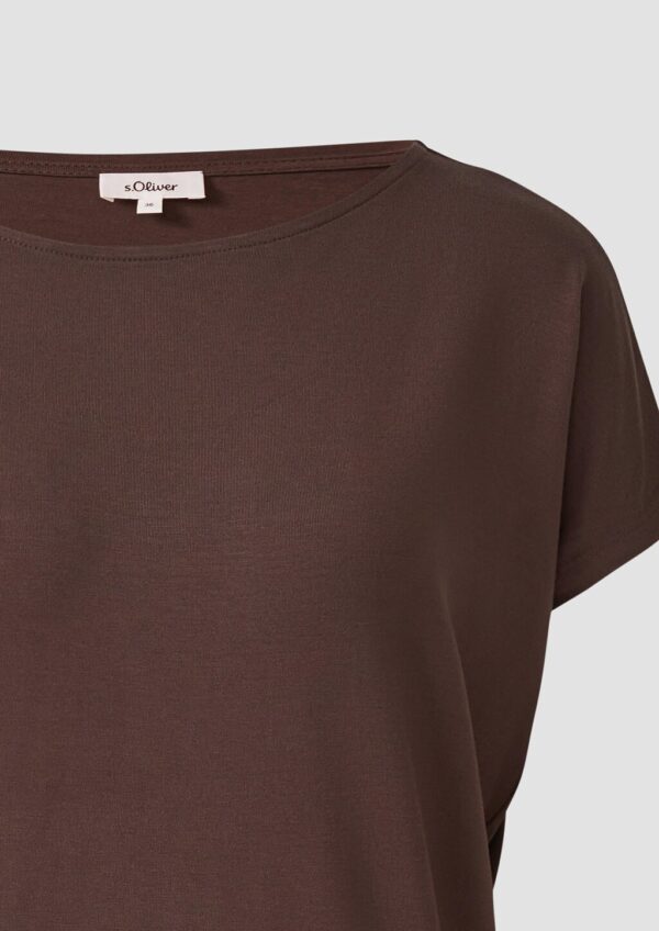 Fließendes Jersey-Shirt mit überschnittenen Schultern