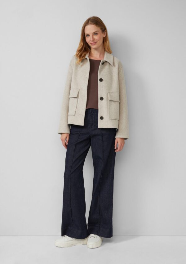 Fließendes Jersey-Shirt mit überschnittenen Schultern