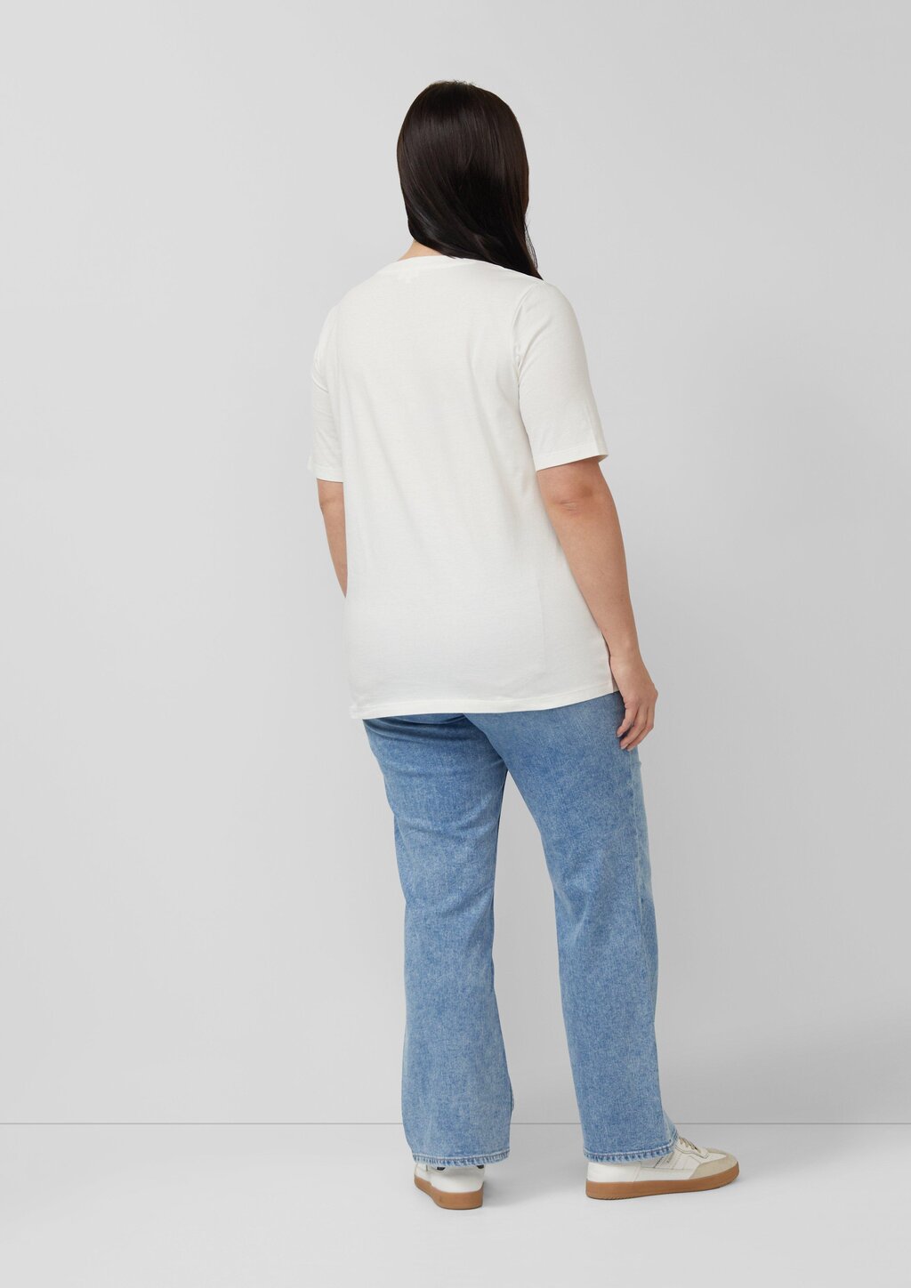 T-Shirt mit Herz-Stickerei