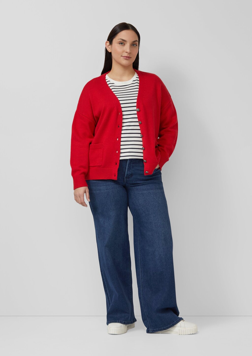 Gestreiftes Jersey-T-Shirt im Regular Fit mit Herz-Stickerei