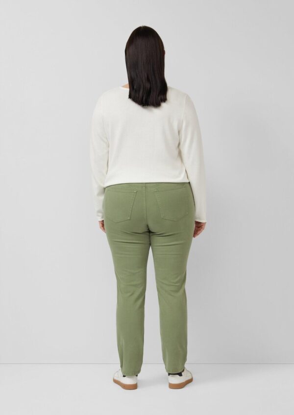 Jeans / Regular Fit / Mid Rise / Slim Leg