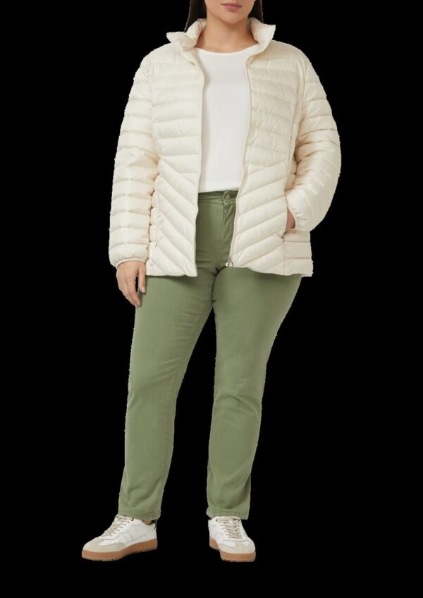 Jeans / Regular Fit / Mid Rise / Slim Leg