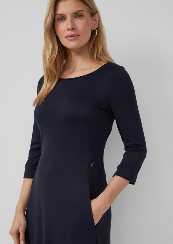 Kleid aus Interlockjersey mit seitlichen Teilungsnähten