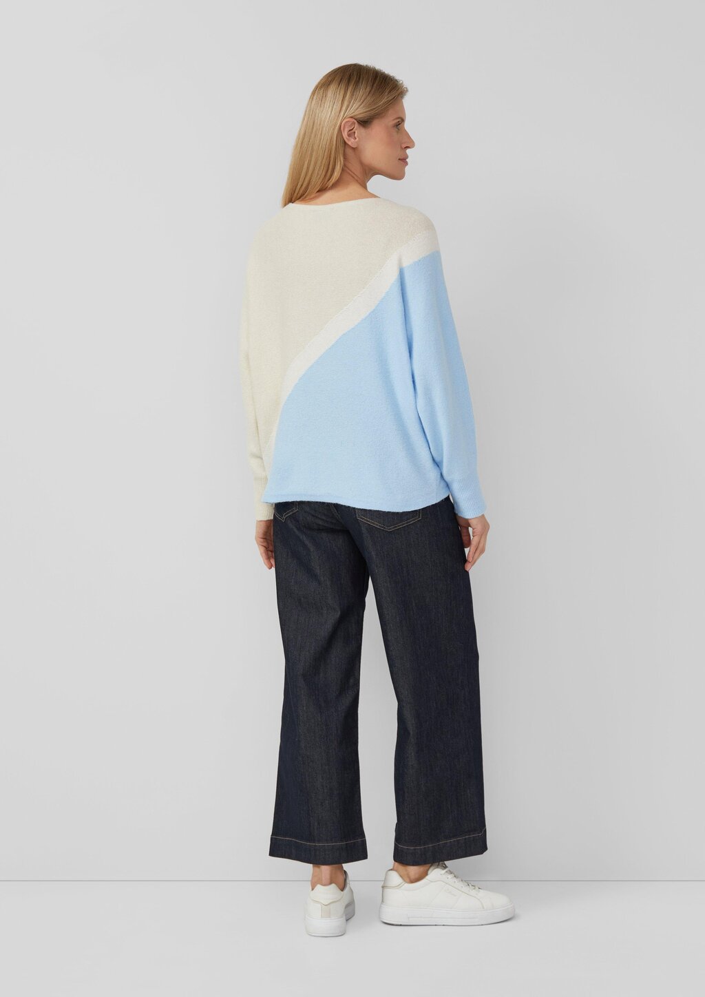 Feinstrickpullover mit Fledermausärmeln