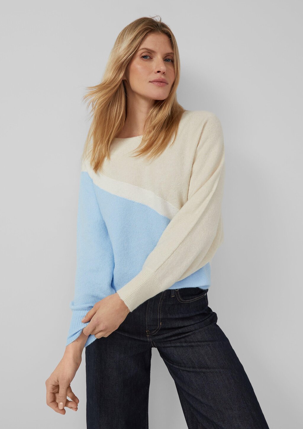 Feinstrickpullover mit Fledermausärmeln