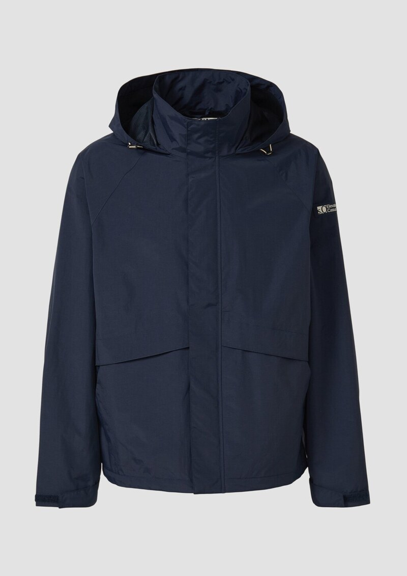 Windbreaker aus Nylon mit versteckter Kapuze