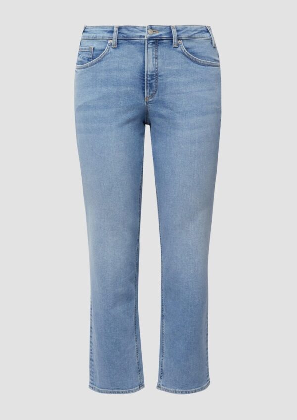 Jeans / Slim Fit / Mid Rise / Straight Leg
