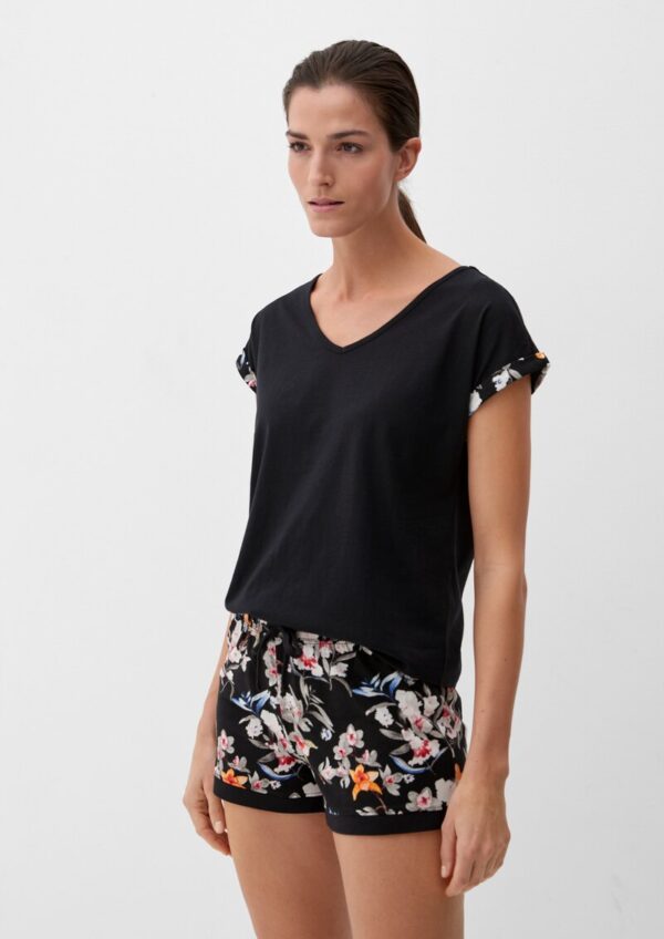 Kurzer Pyjama mit floralem Print