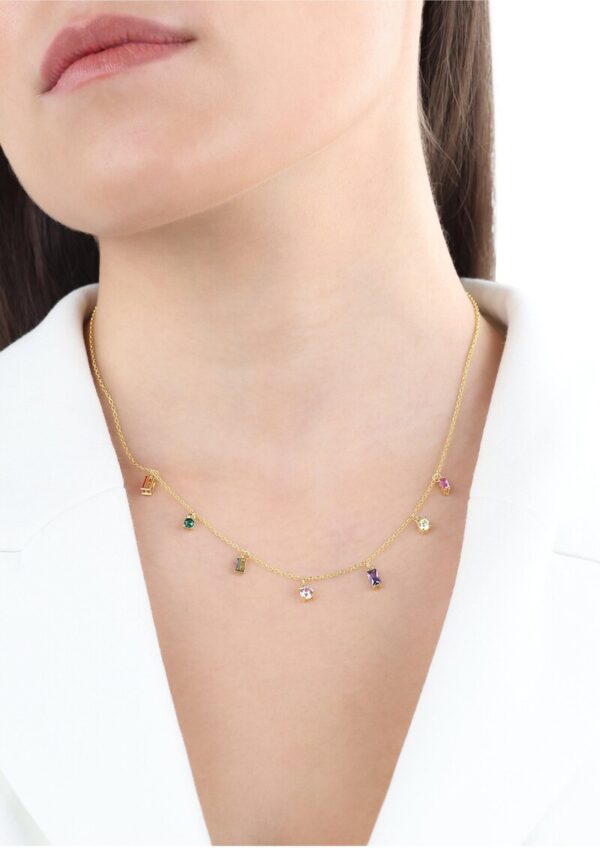 Halskette mit Zirkoniasteinen