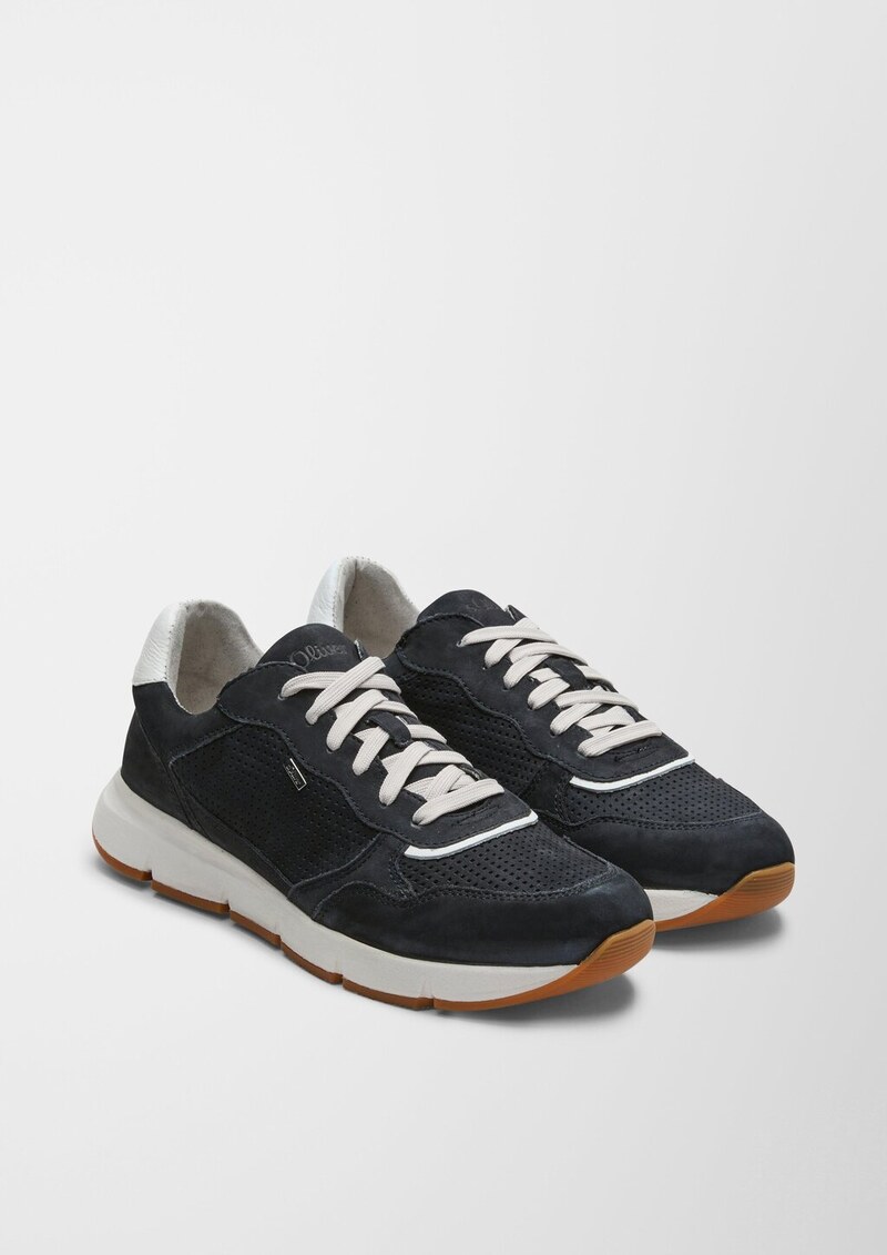 Perforierte Ledersneaker