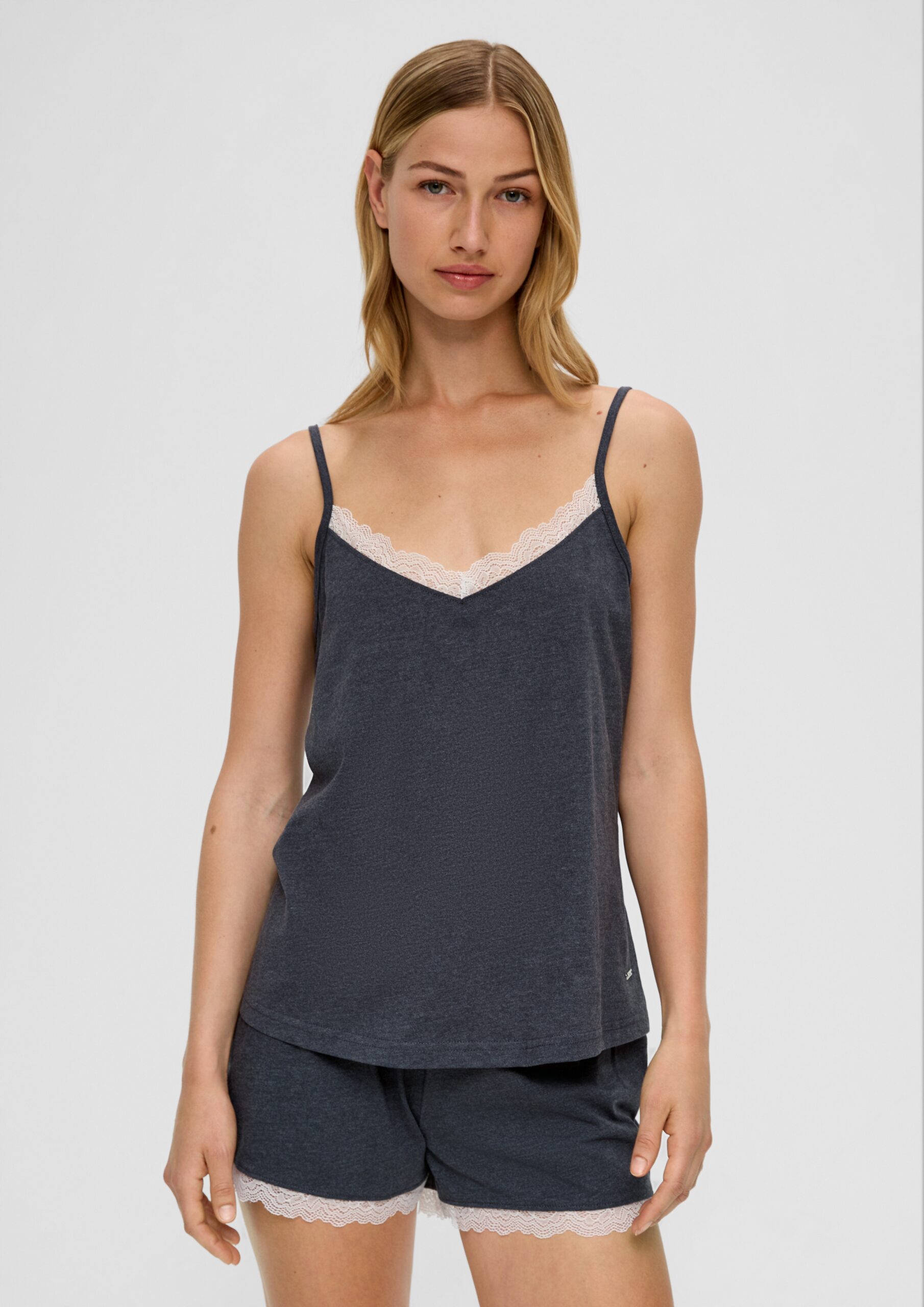 Kurzes Pyjamaset mit Spitzen-Saum