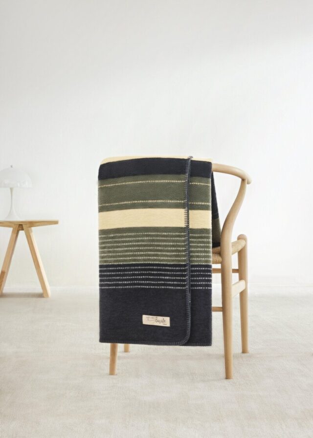 Gestreifte Decke aus Baumwollmix