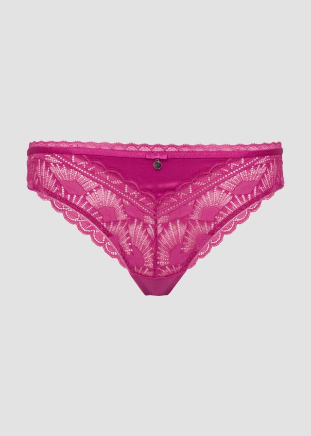 Spitzenstring mit Cut-Out