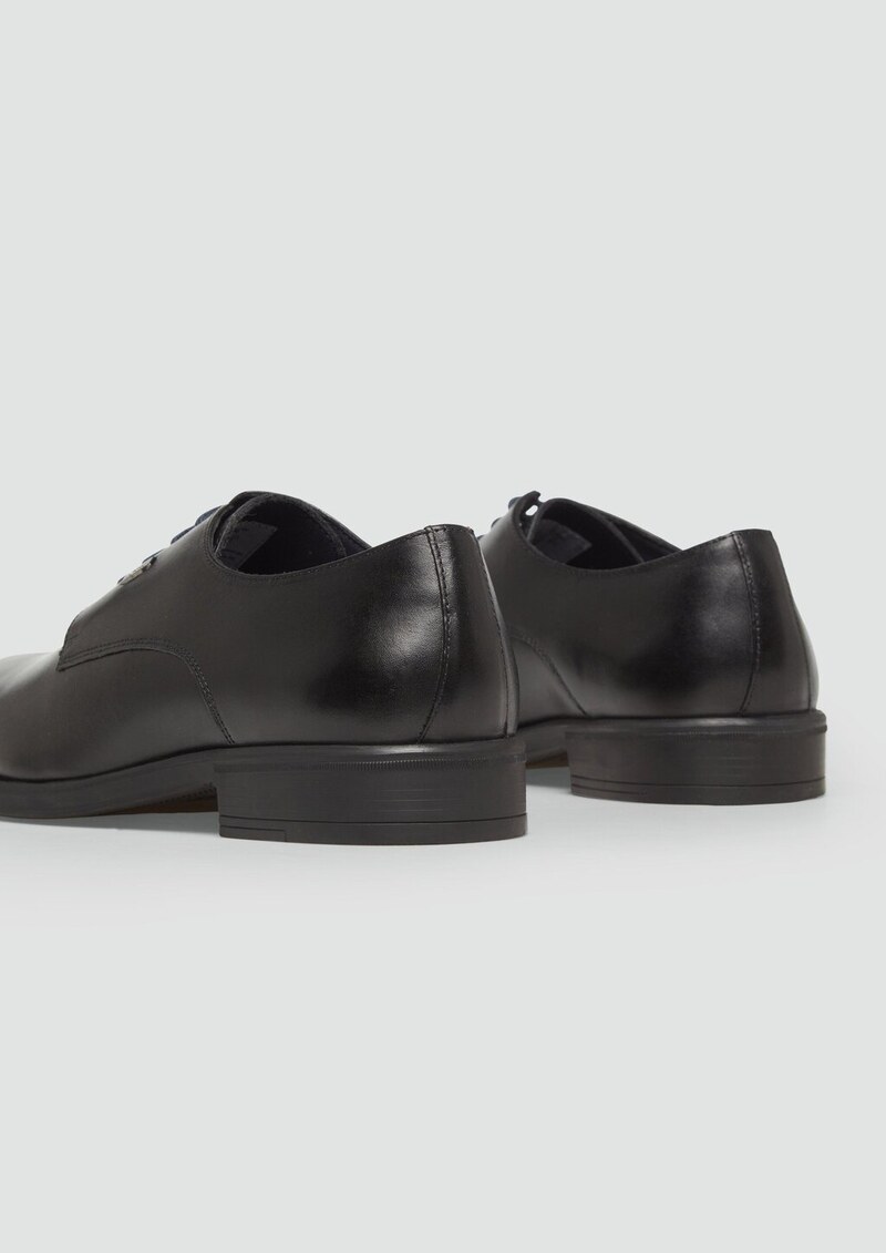 Elegante Schnürer aus Echtleder