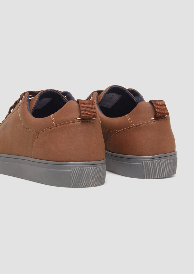 Schnürer in Leder-Optik