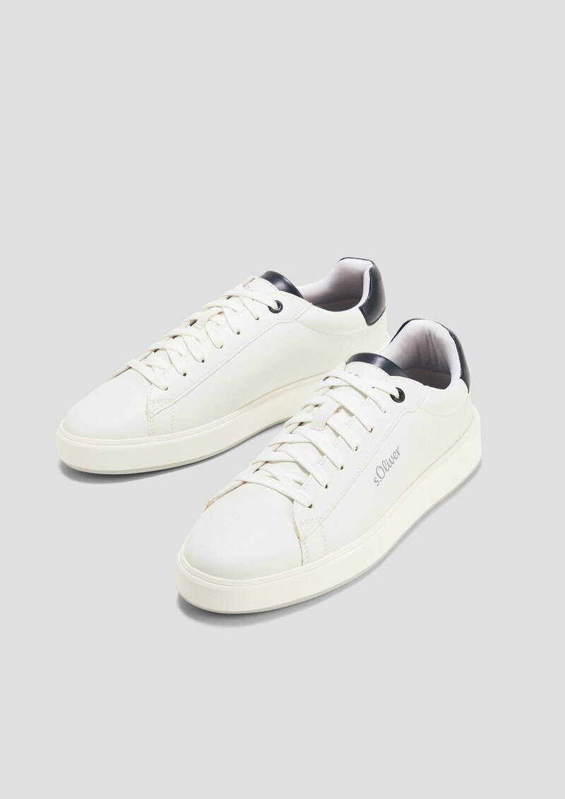 Sneaker in Leder-Optik