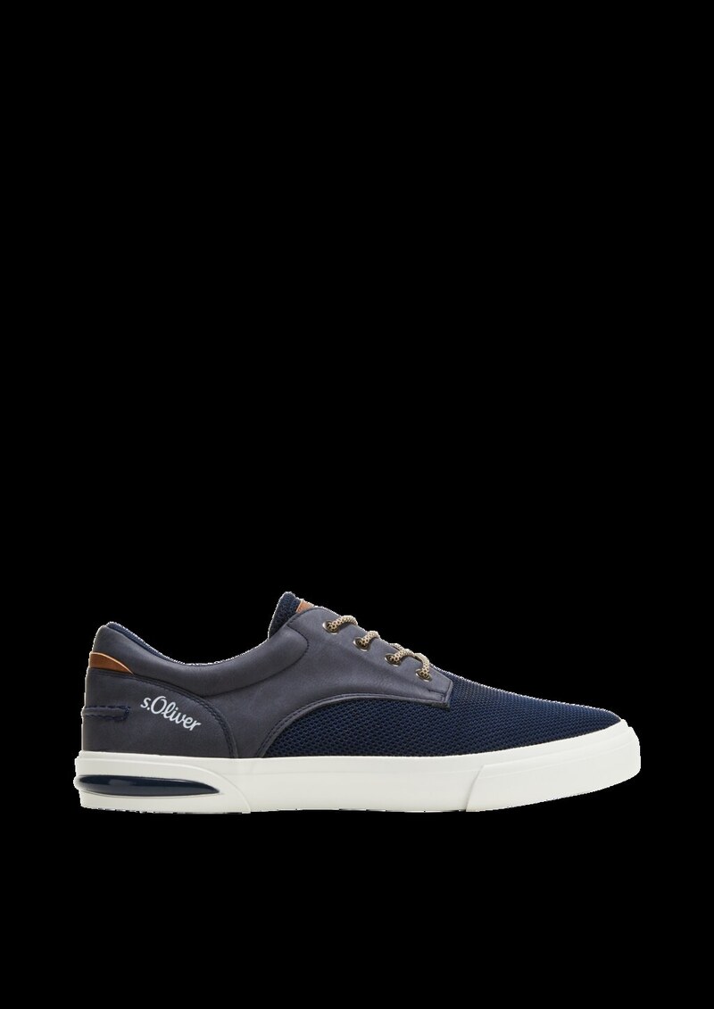 Sneaker im Fabricmix