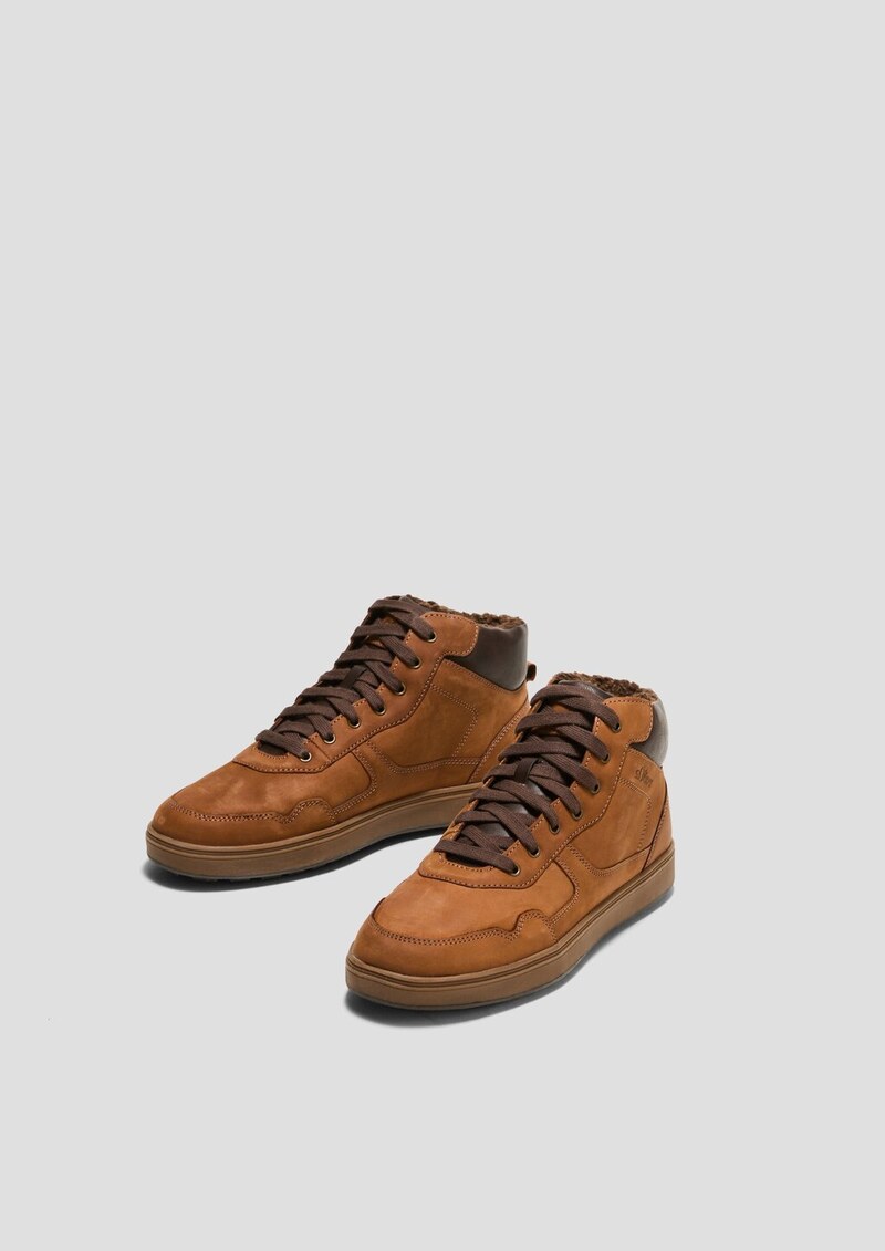 Warm gefütterte Leder-Schnürer