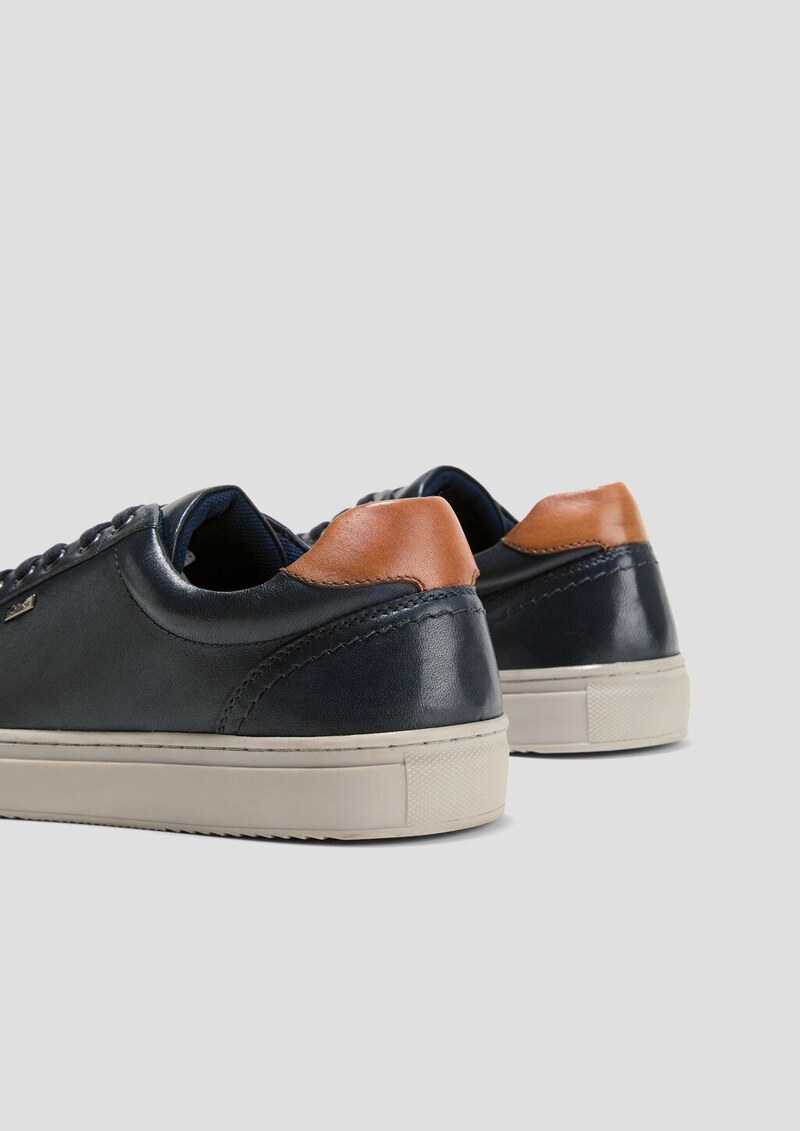 Sneaker aus Schafsleder