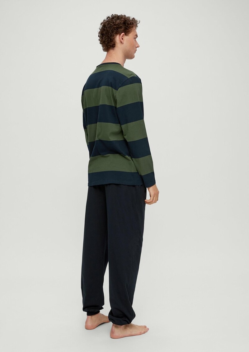 Langer Pyjama aus Baumwolle