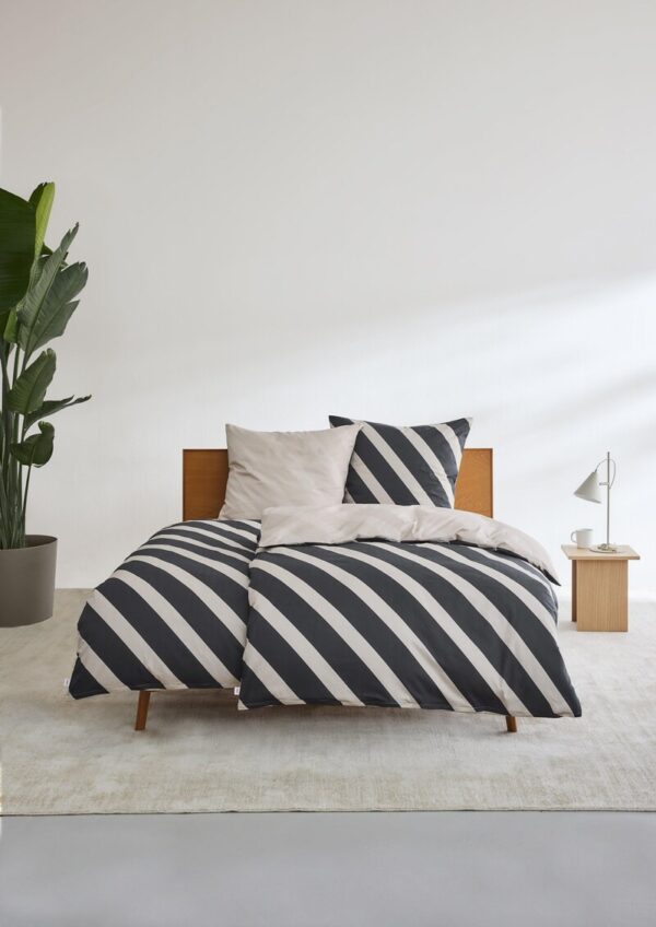 Bettwäsche-Set mit Streifen-Details