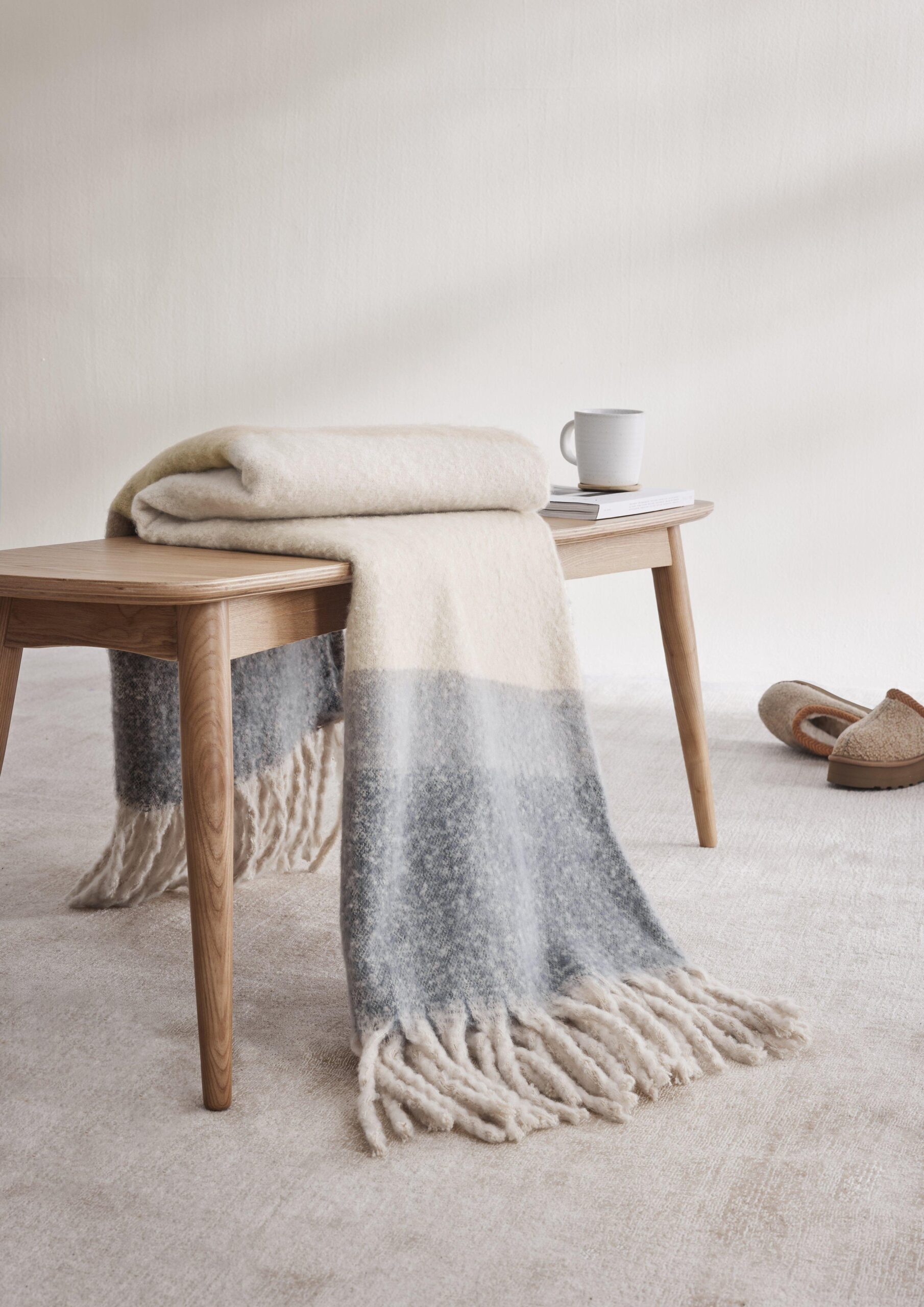 Karierte Decke mit Fransen