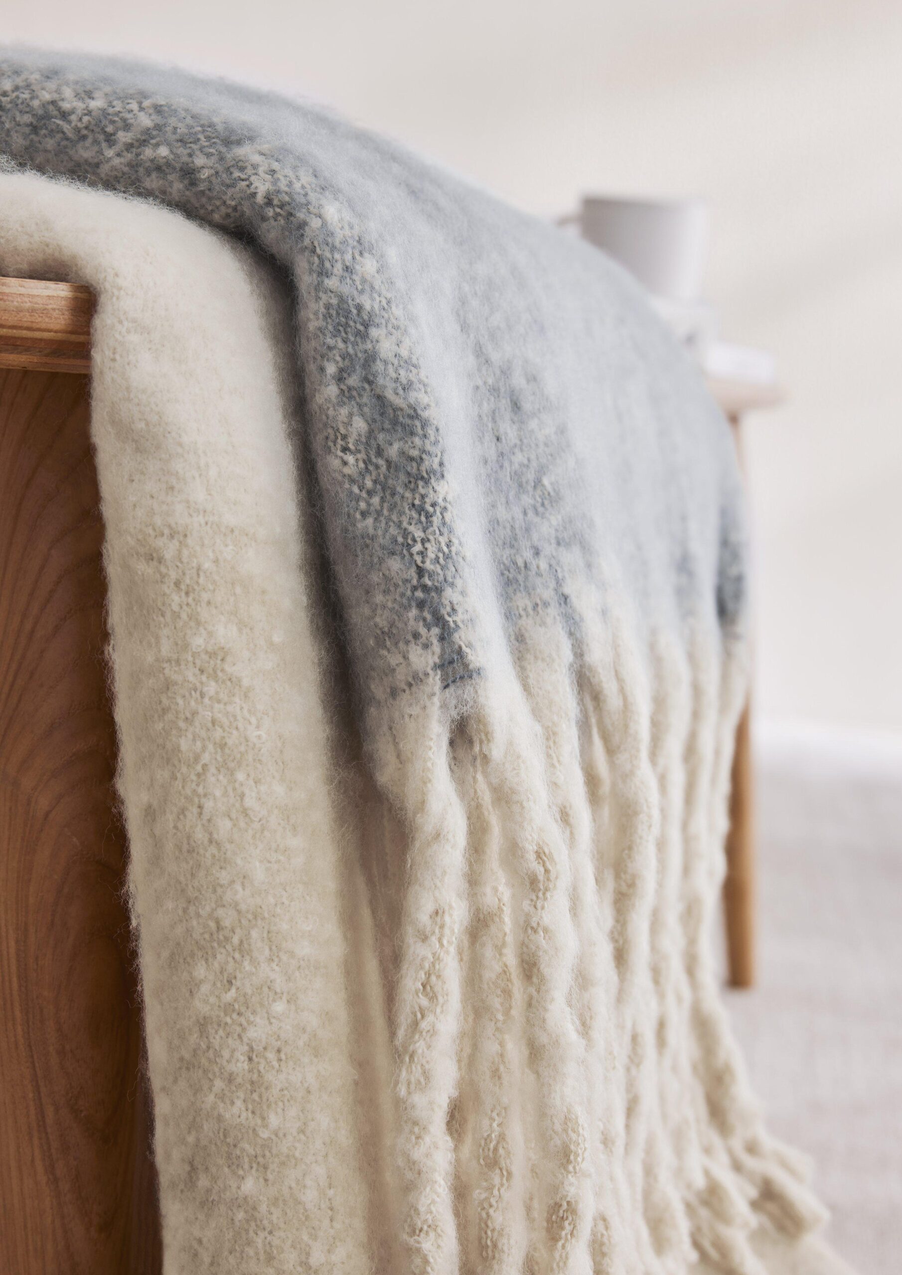 Karierte Decke mit Fransen