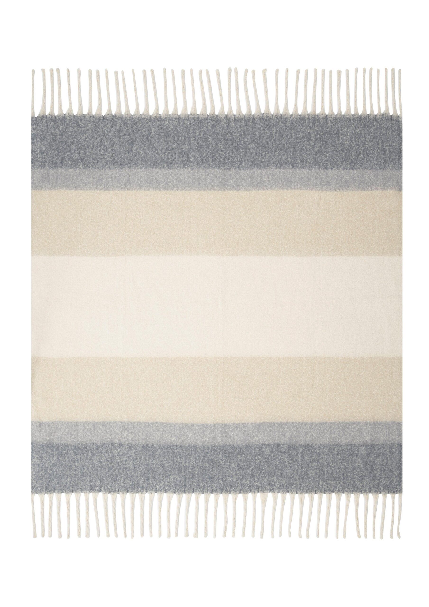 Karierte Decke mit Fransen
