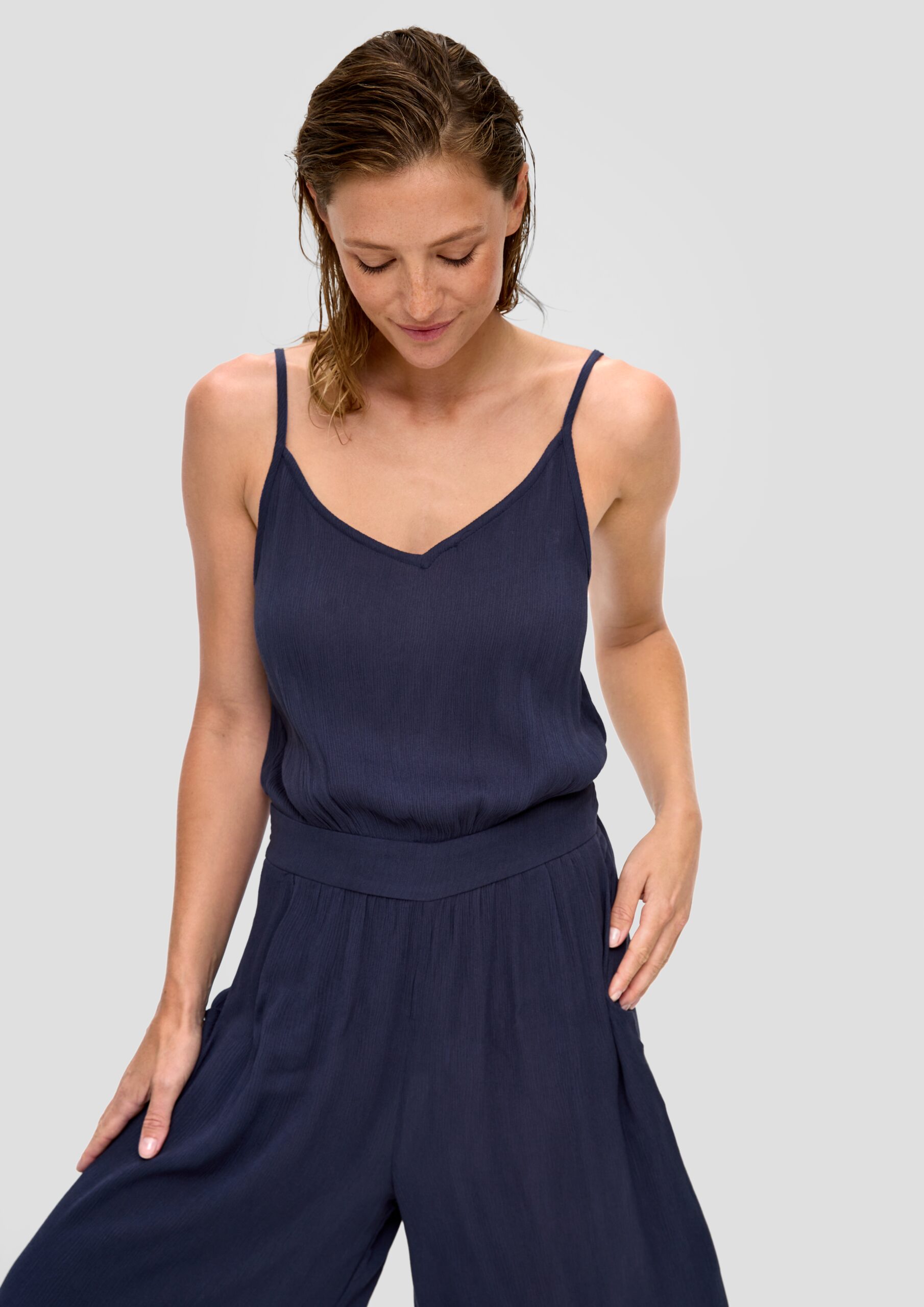 Wide Leg Strand-Jumpsuit aus reiner Viskose