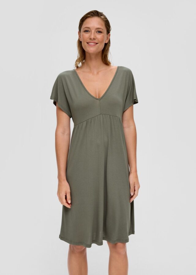 Viskose-Strandkleid mit Rückenausschnitt