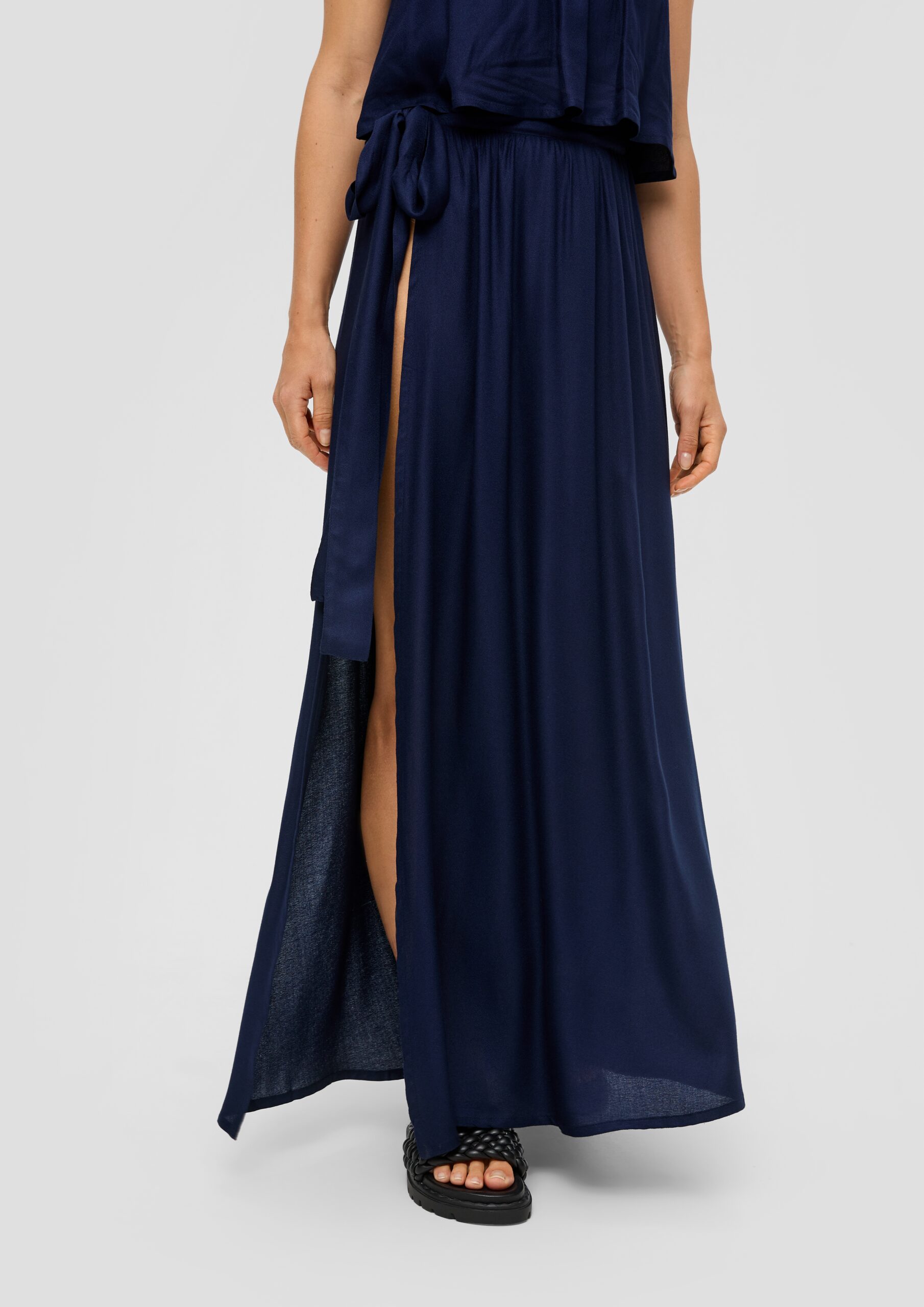 Maxirock mit Schlitz