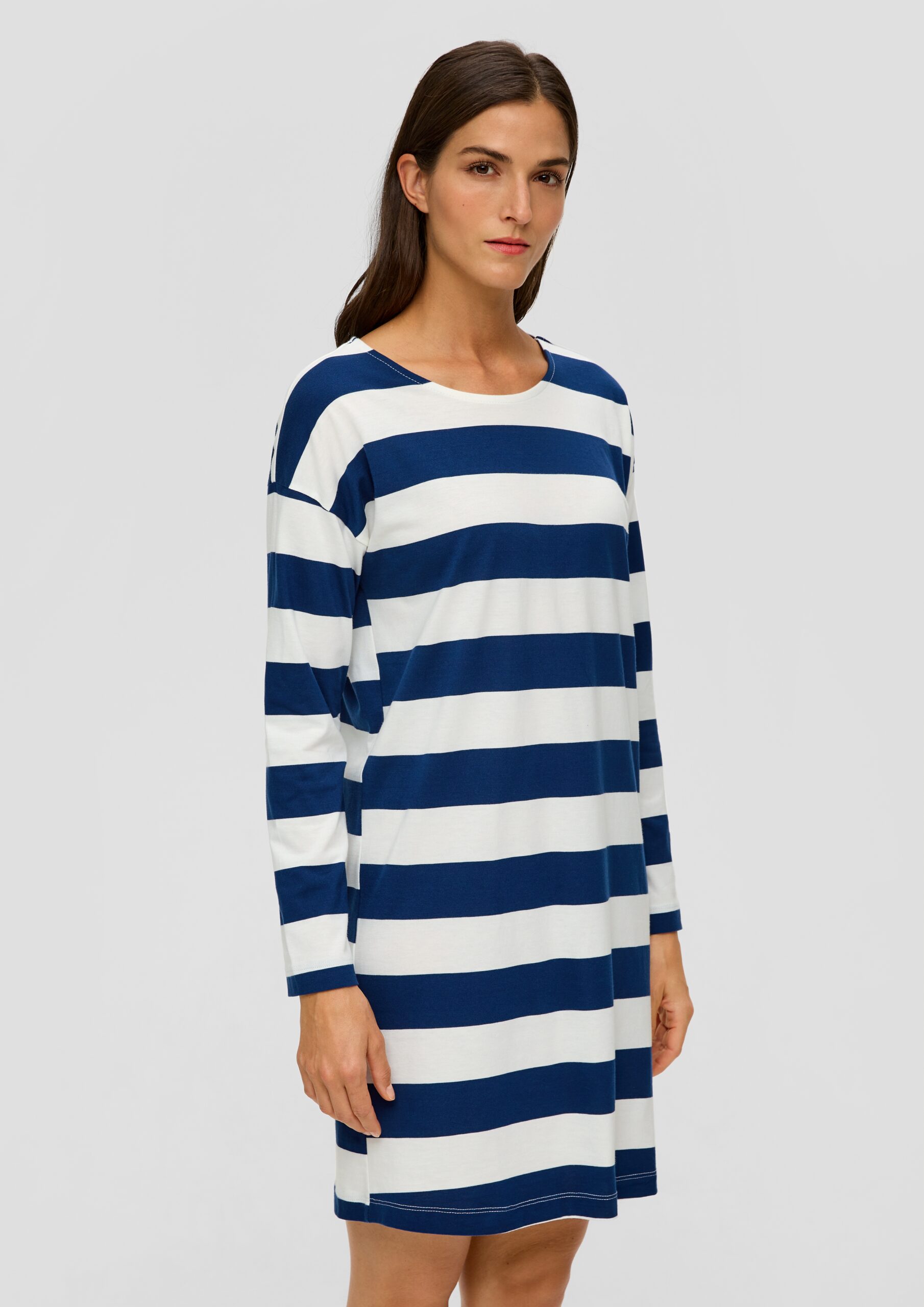 Gestreiftes Nachthemd aus Baumwoll-Modalmix