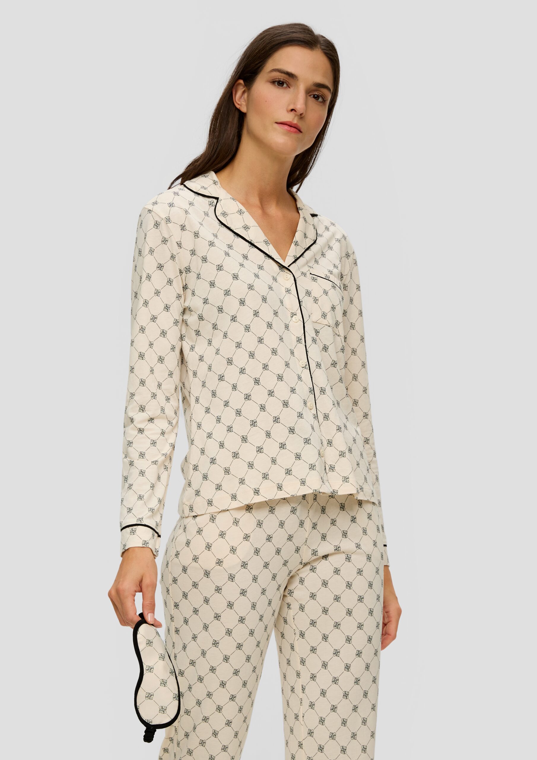 Langes Pyjama-Set mit Schlafmaske