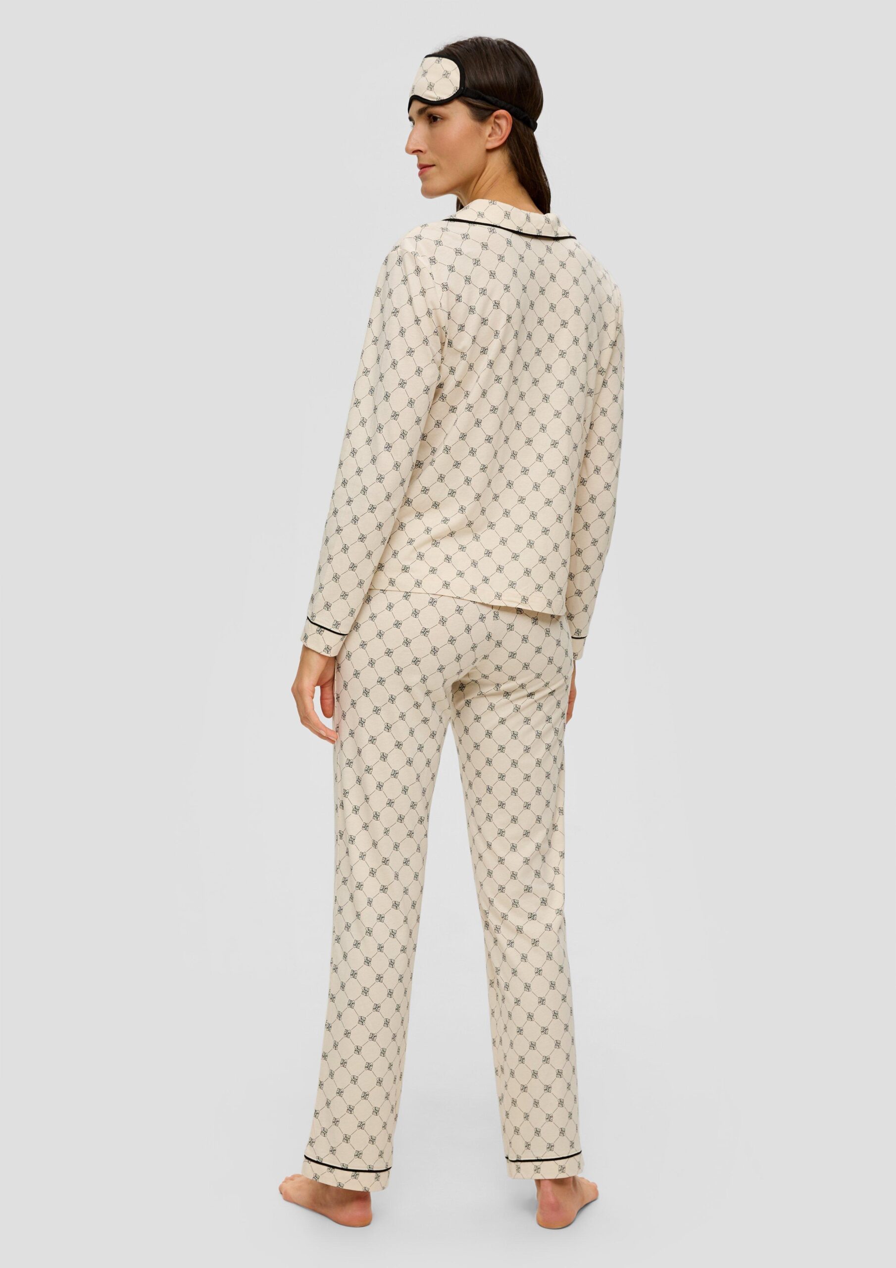 Langes Pyjama-Set mit Schlafmaske