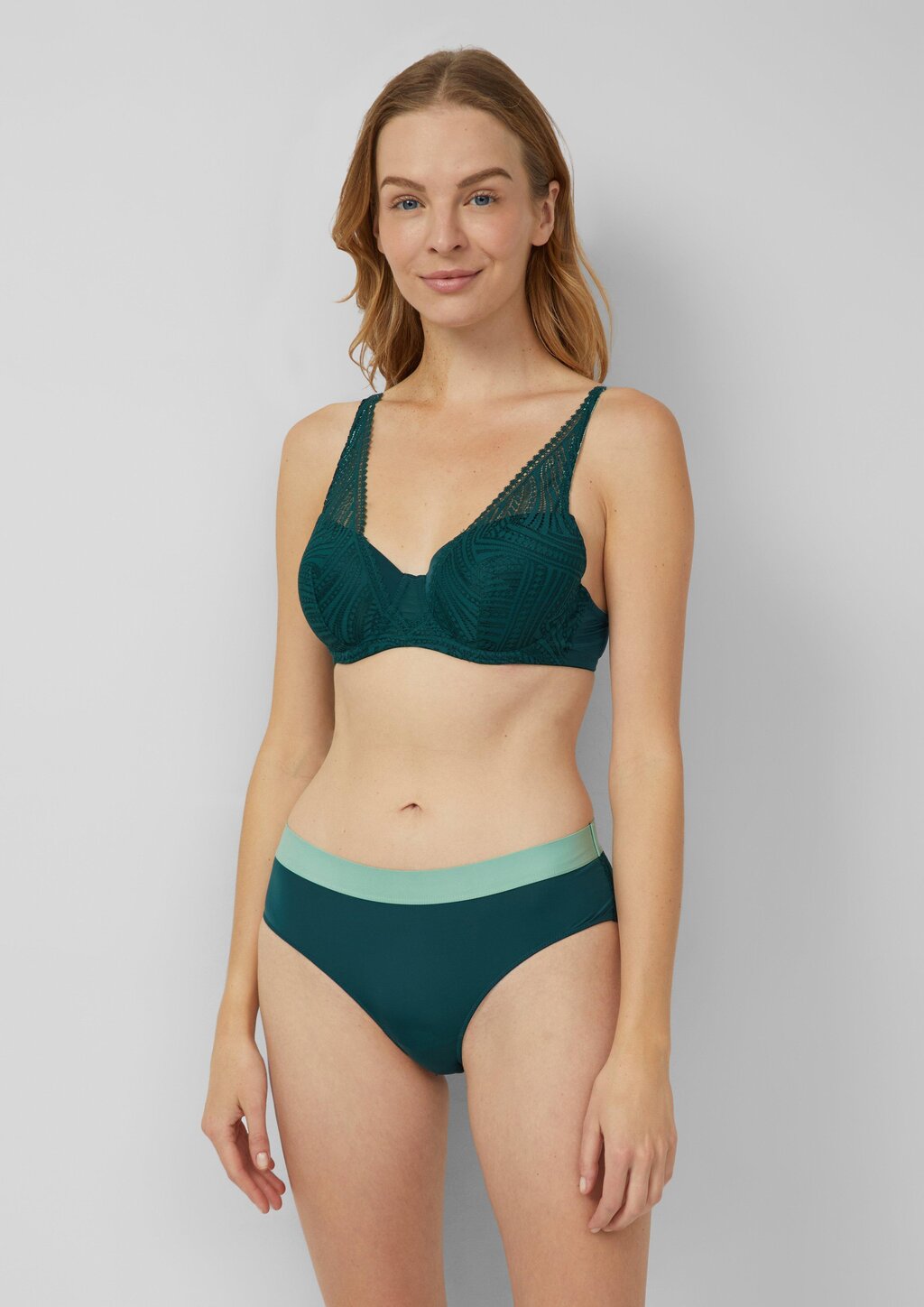 Schalen-BH mit Spitzen-Details