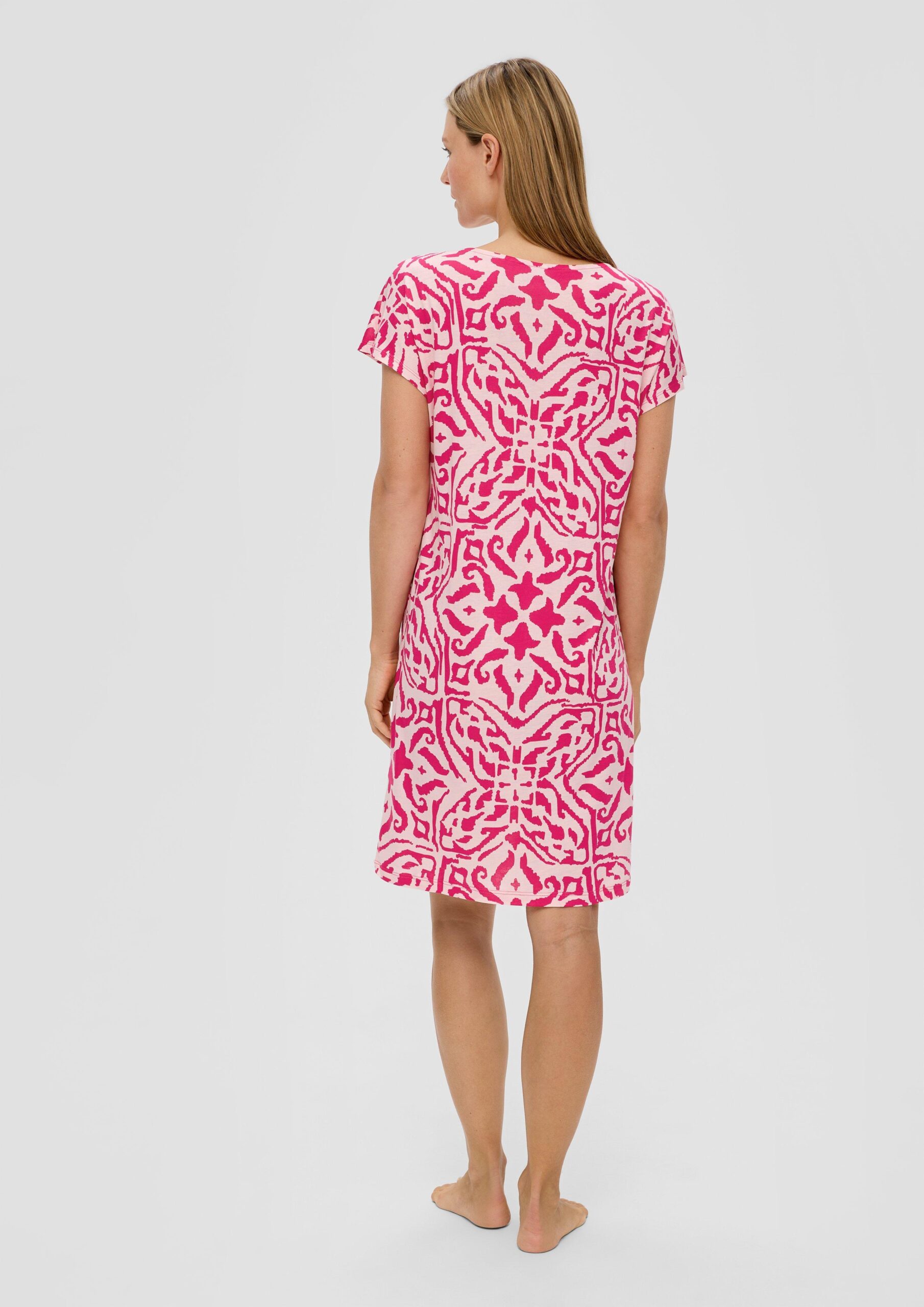 Nachthemd aus reiner Viskose