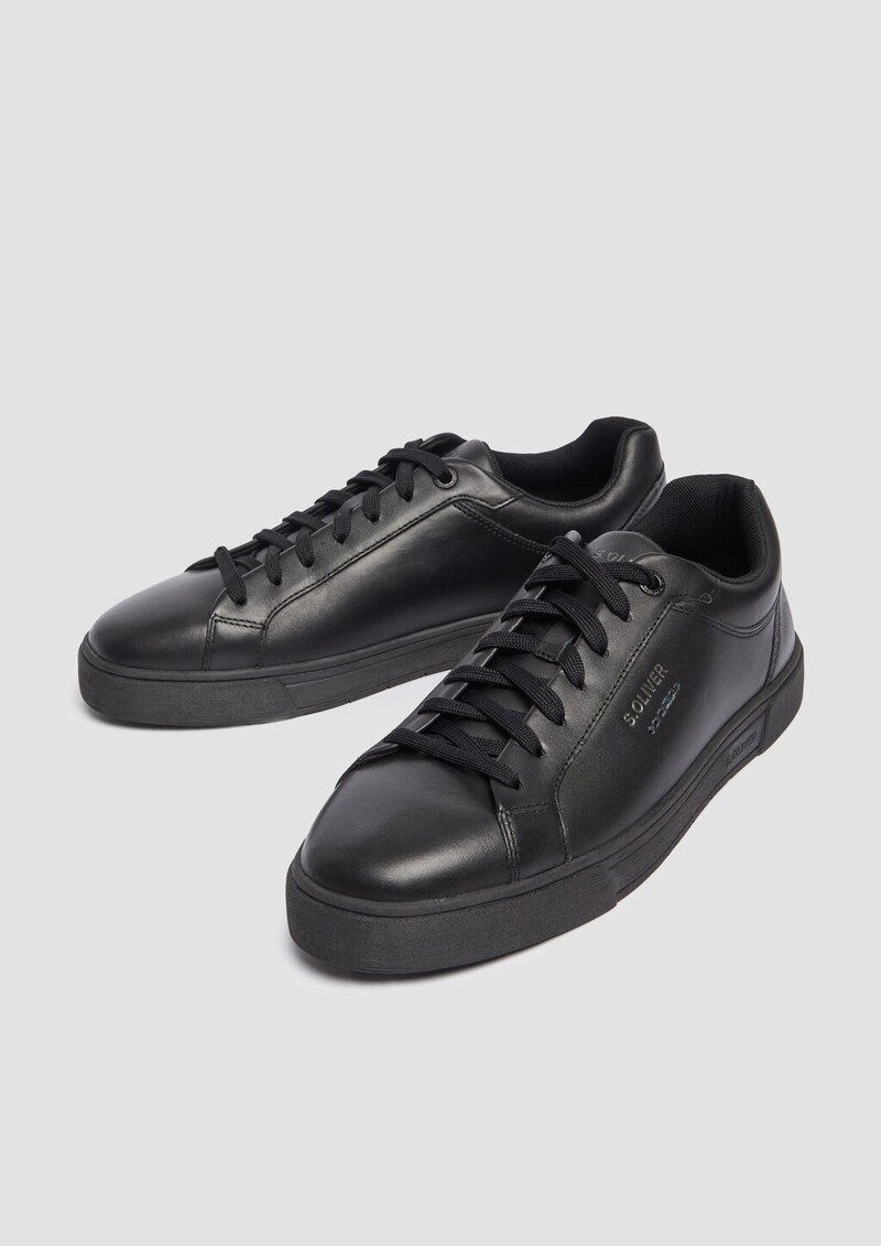 Schnürer aus Leder mit Logo-Detail