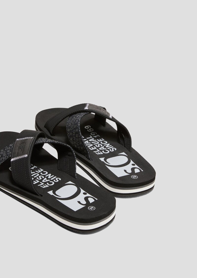 Pantoletten mit Textil-Riemen