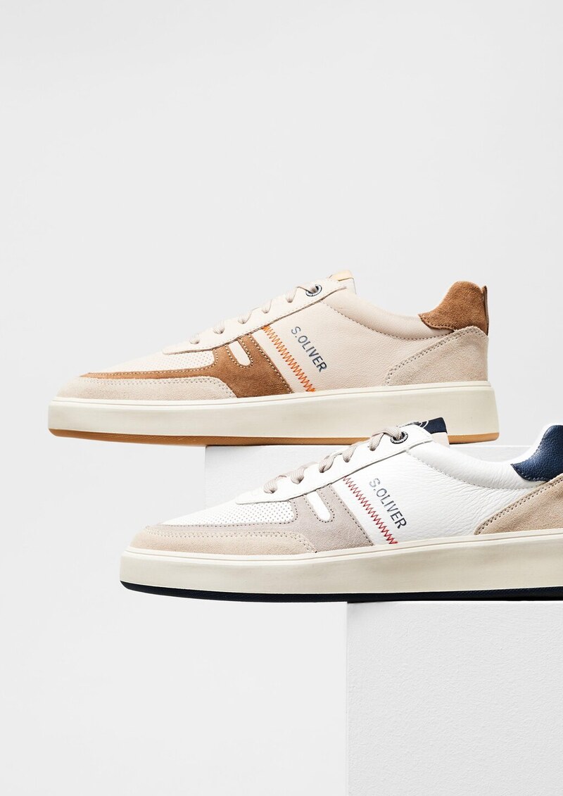 Sneaker aus Leder mit Logo-Detail