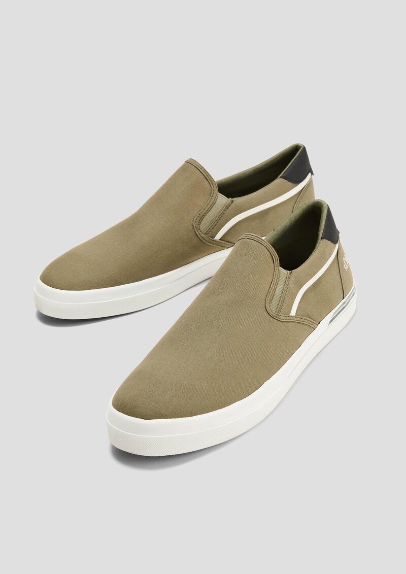 Textil-Slipper mit Gummisohle und Logo-Detail