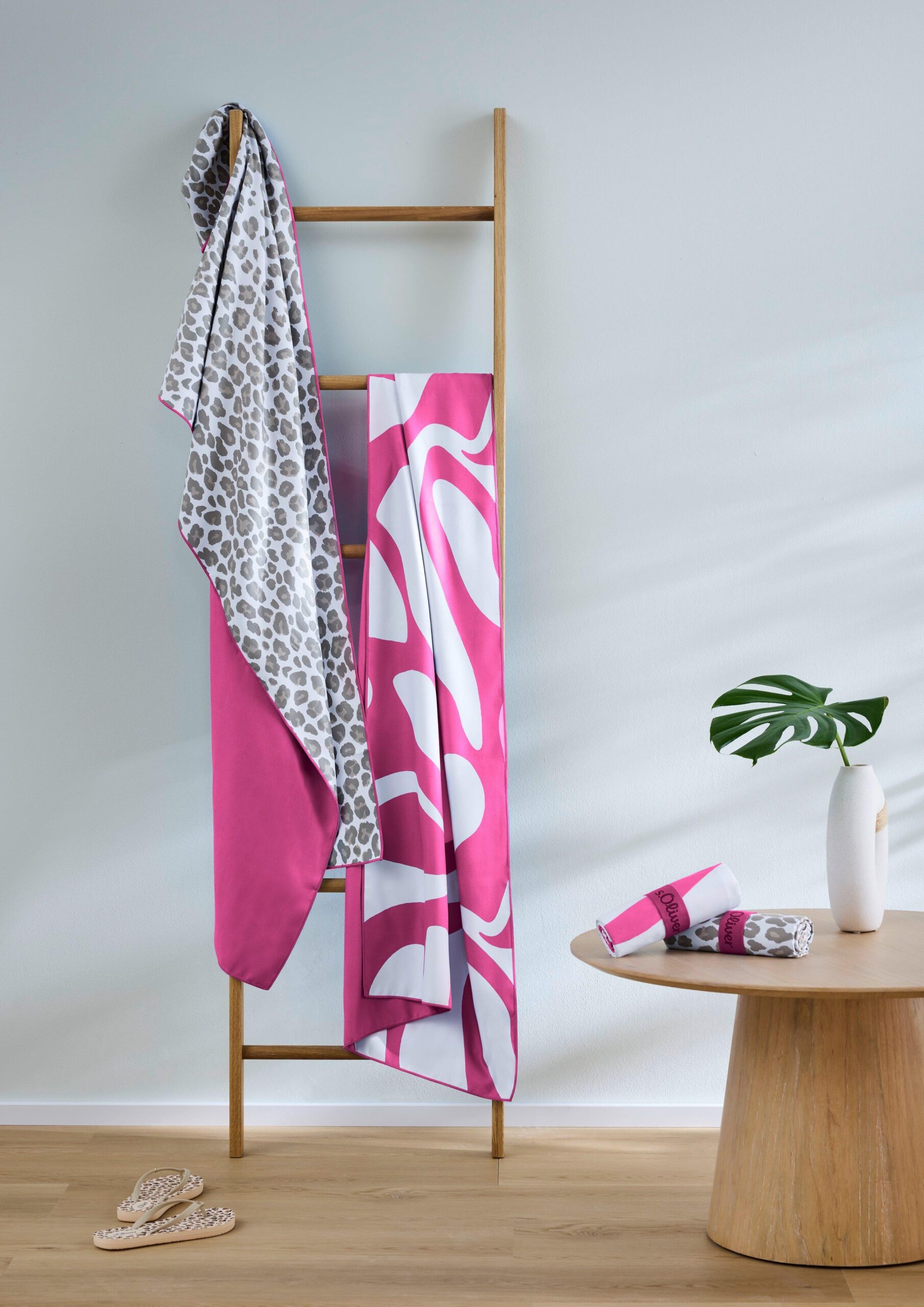 Gestreiftes Strandlaken aus Mikrofaser