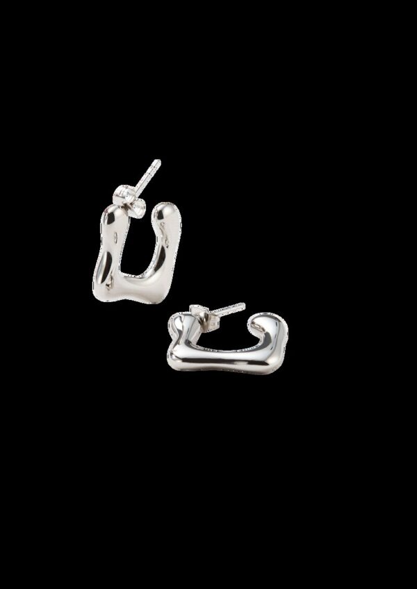 Moderne Creolen aus Edelstahl