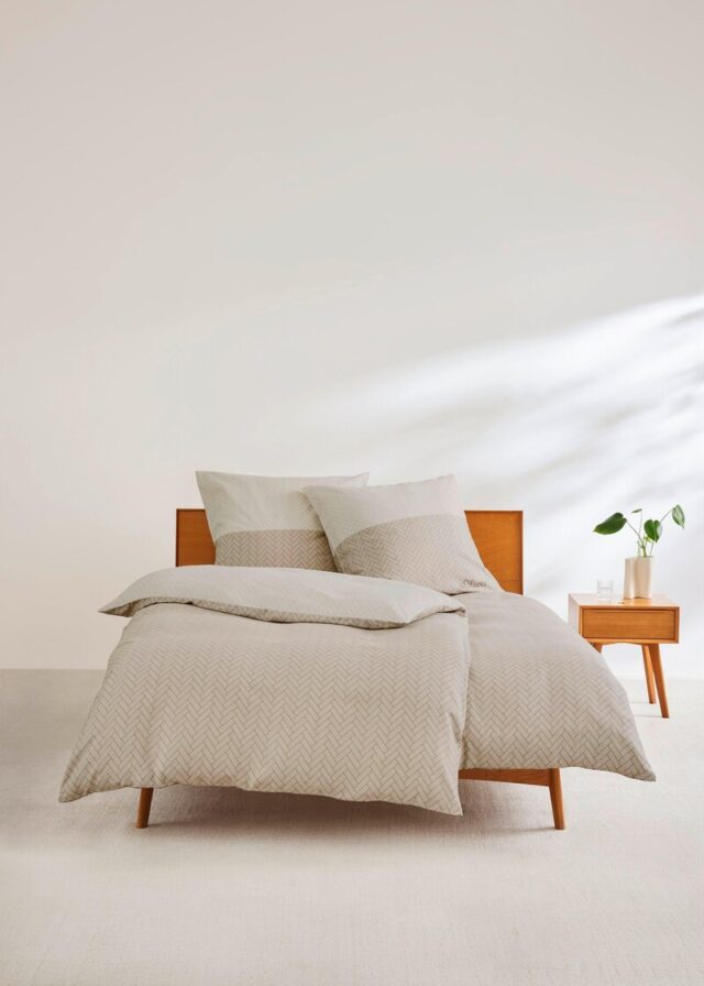 Weiches Bettwäsche-Set aus Satin