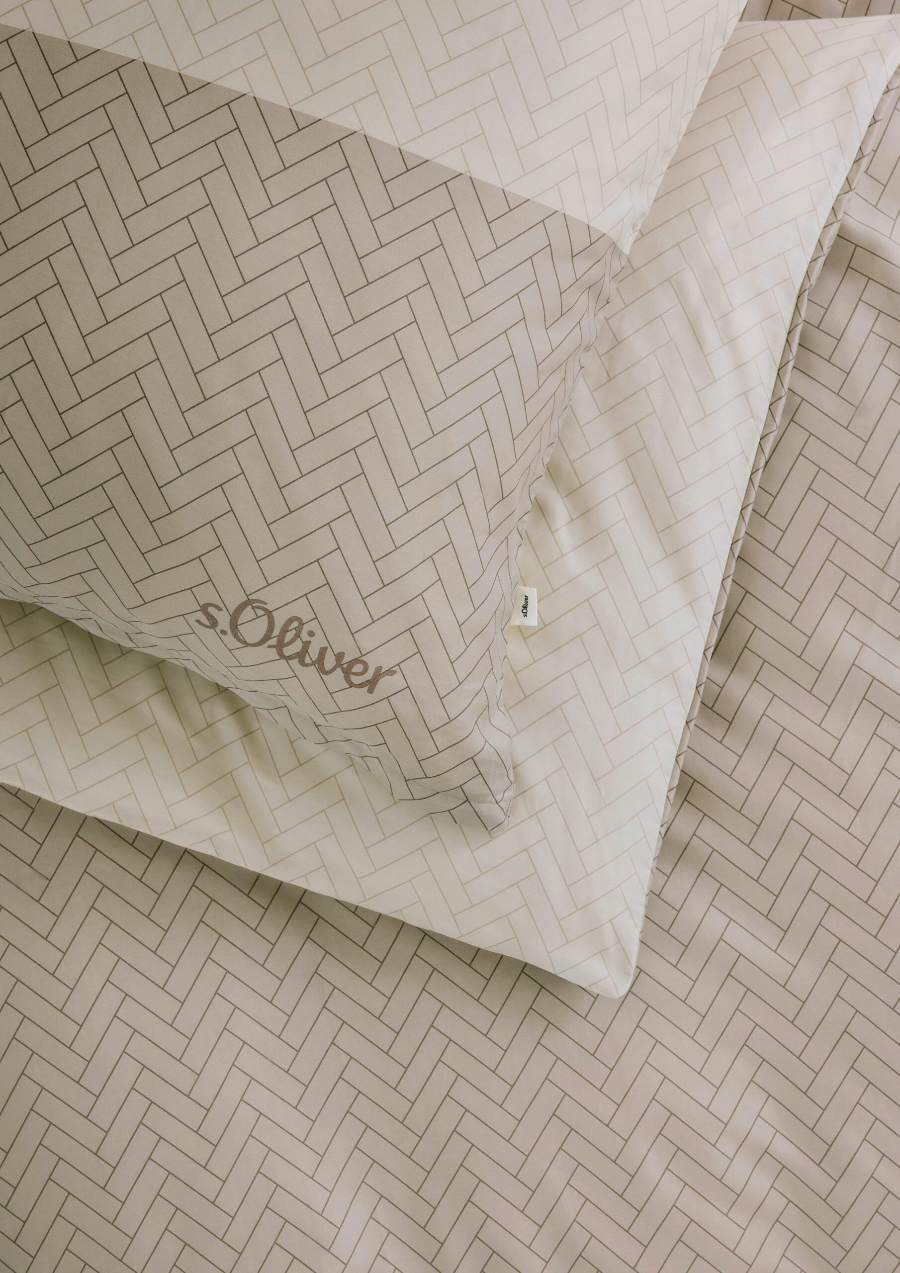 Weiches Bettwäsche-Set aus Satin