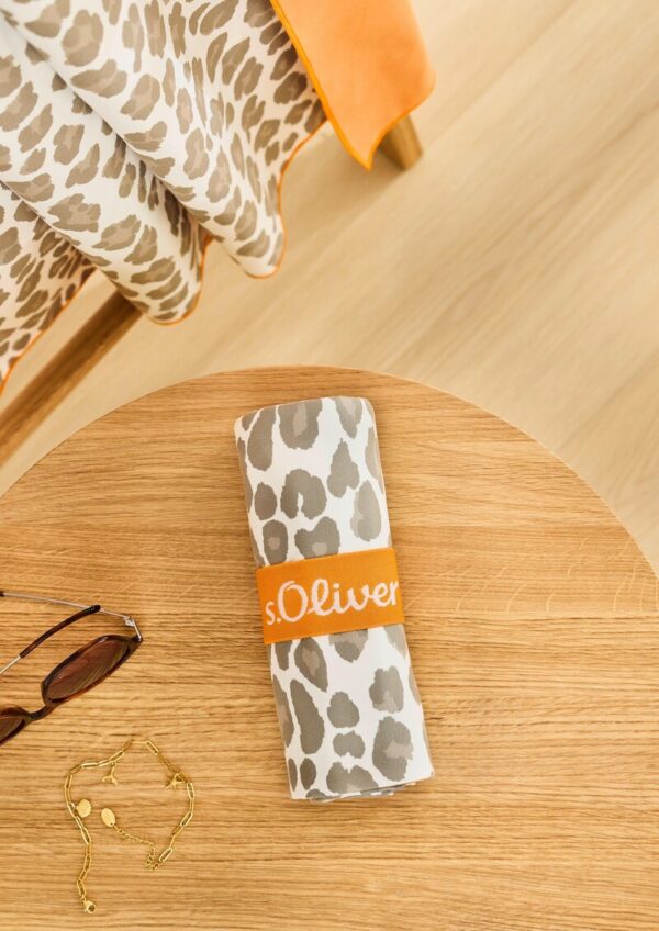 Strandlaken mit Leo-Muster