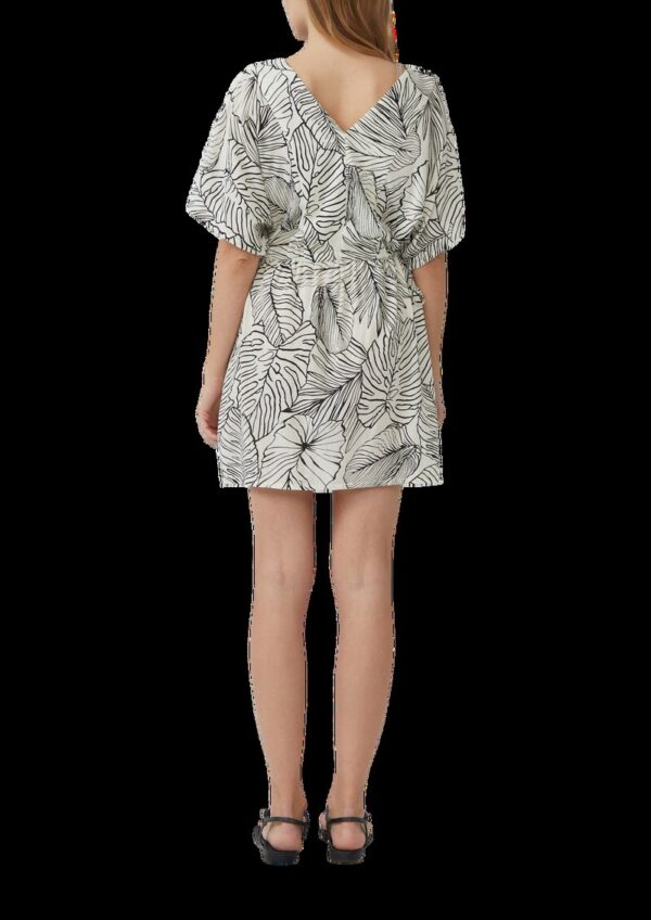 Luftiges Strand-Kleid