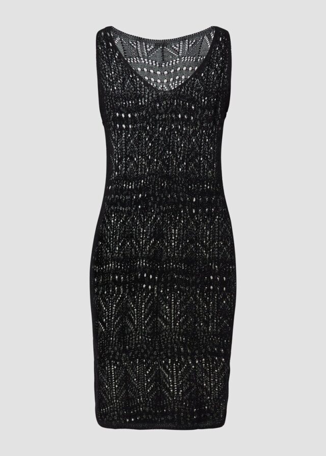 Strand-Kleid aus Ajour-Strick