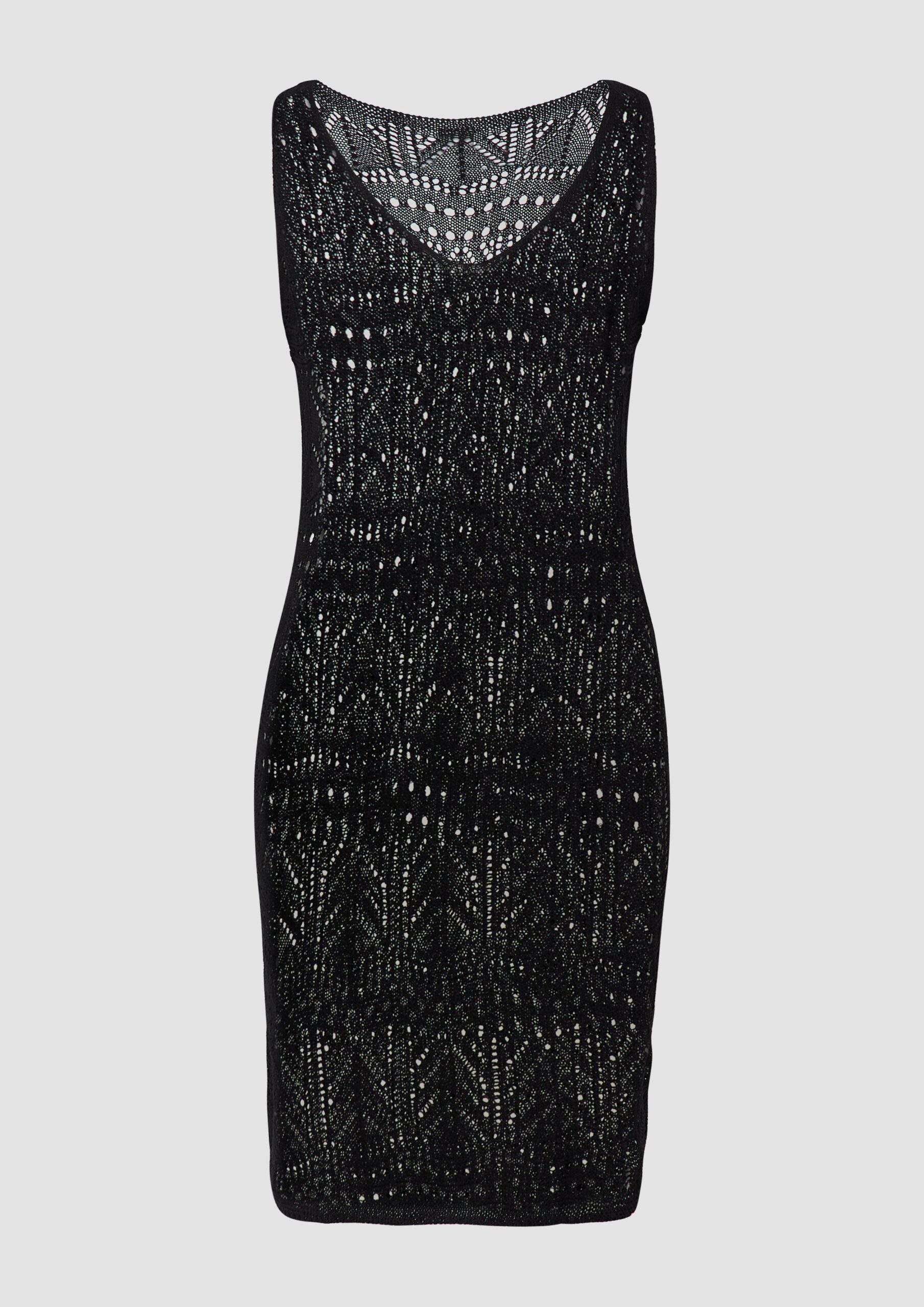 Strand-Kleid aus Ajour-Strick