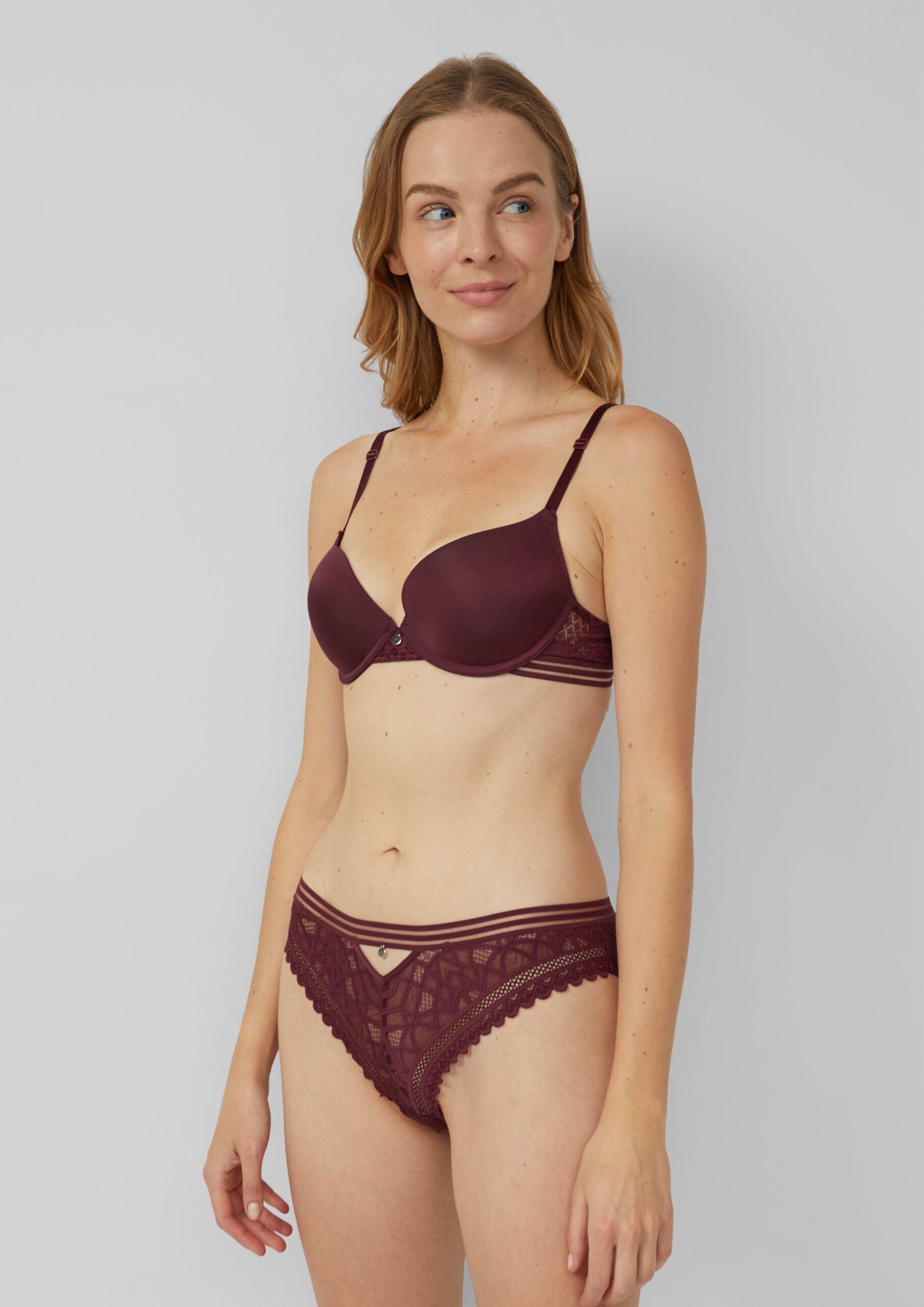 Schalen-BH mit Spitze