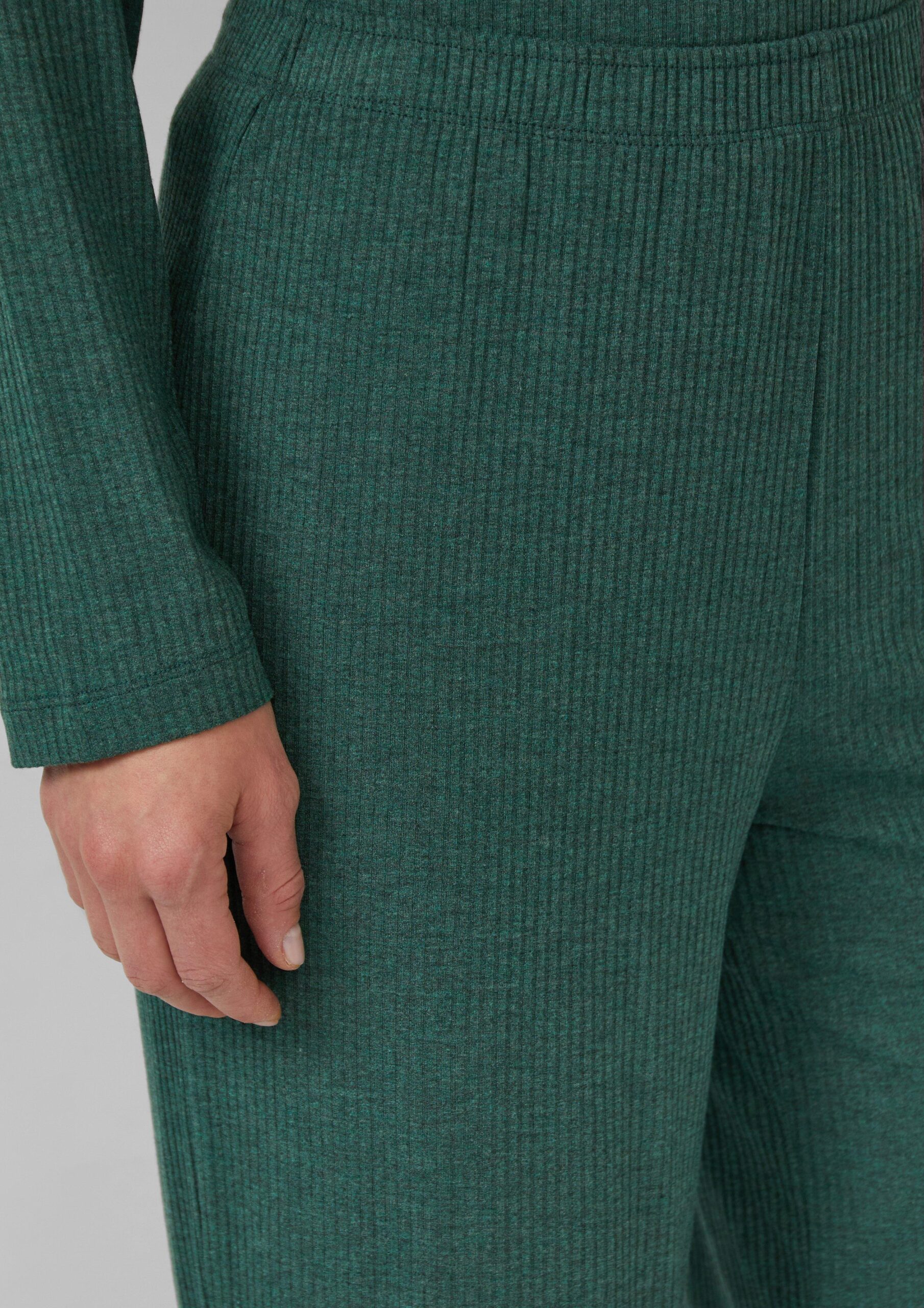 Pyjama-Hose mit Gummibundzug und weitem Bein